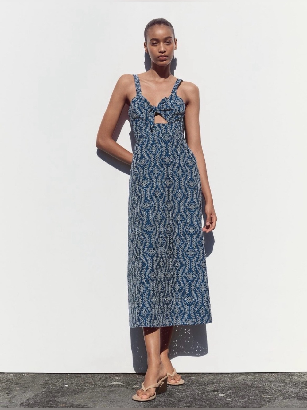 NWT Zara Navy & White Cutwork Embroidery Midi Dress Size M